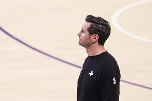 雷迪克：随之而来就是自由球员离开的问题 我们自由球员占了半数