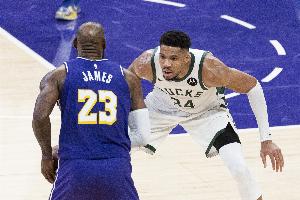 雅虎：热火可换来字母再给老詹中产合约组BIG3 能争冠市场也大